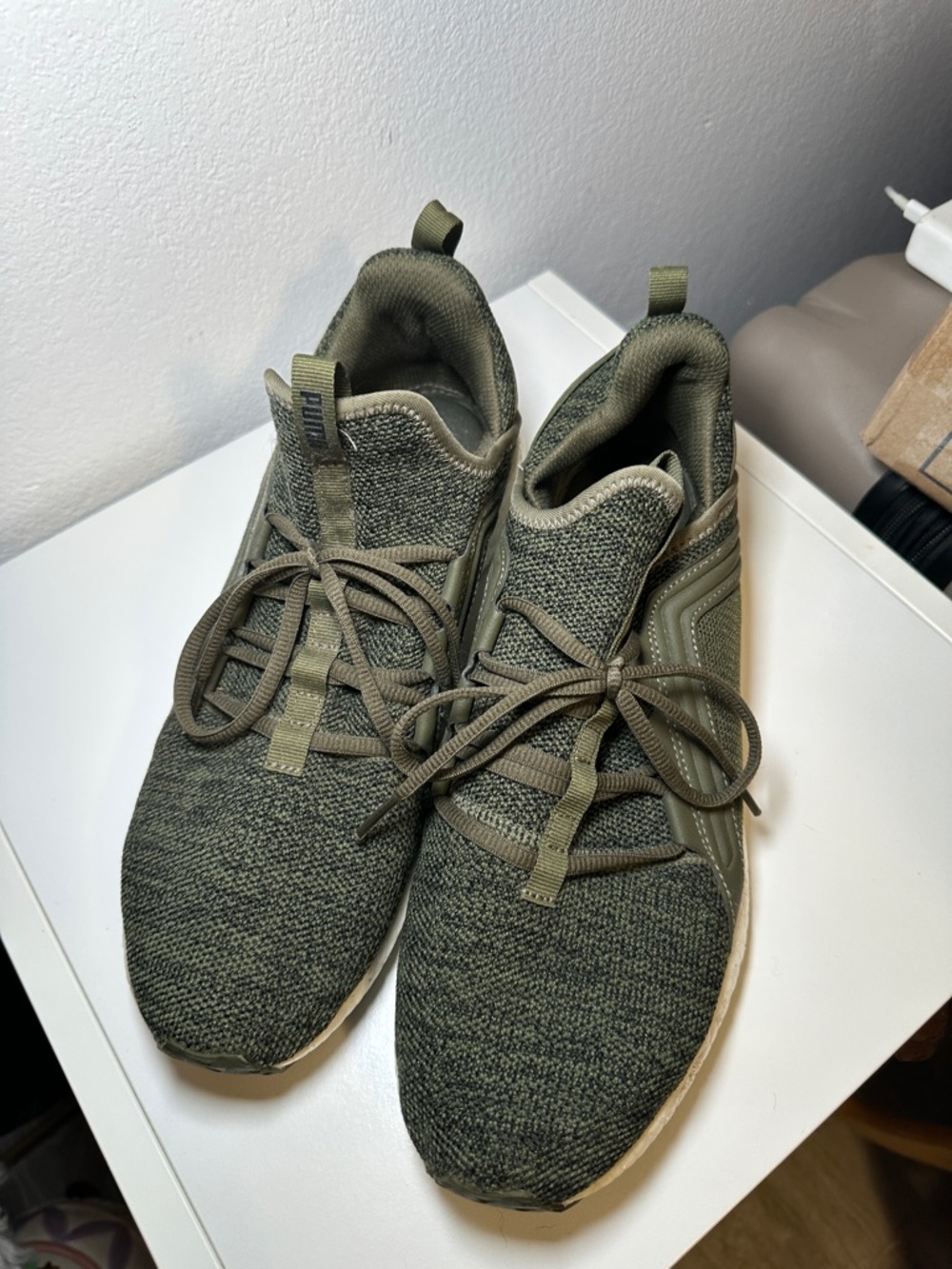 Puma Men’s Olive Green Knit Lace-Up Sneakers Size 10